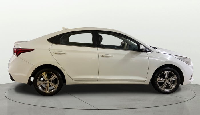 2018 Hyundai Verna 1.6 CRDI SX, Diesel, Manual, 1,20,885 km, Right Side View