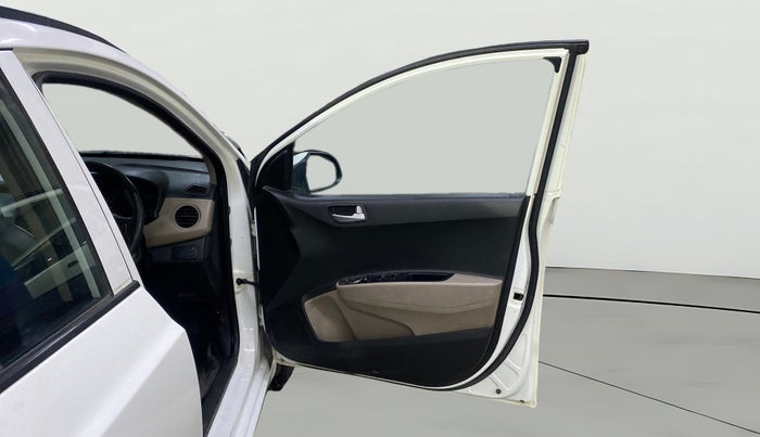 2019 Hyundai Grand i10 SPORTZ 1.2 KAPPA VTVT, Petrol, Manual, 1,00,189 km, RHS Front Door