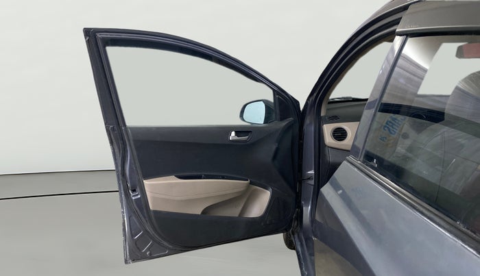 2016 Hyundai Grand i10 ASTA (O) 1.2 KAPPA VTVT, CNG, Manual, 1,16,049 km, LHS Front Door