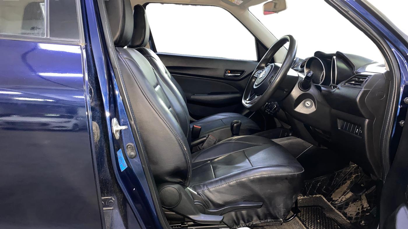 2023 Maruti Swift VXI AMT, Petrol, Automatic, 50,231 km, Right Side Front Door Cabin