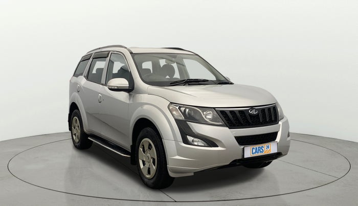 2017 Mahindra XUV500 W4, Diesel, Manual, 57,879 km, Right Front Diagonal