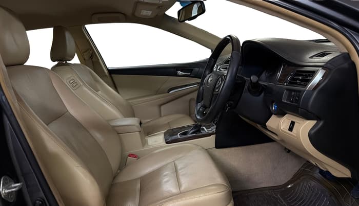 2017 Toyota Camry HYBRID, Hybrid, Automatic, 68,059 km, Right Side Front Door Cabin