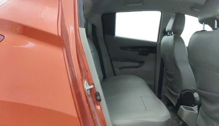 2017 Mahindra Kuv100 K8 6 STR, Petrol, Manual, 76,124 km, Right Side Rear Door Cabin