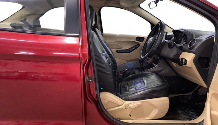 2018 Ford Figo Aspire TITANIUM 1.2 PETROL, Petrol, Manual, 45,715 km, Right Side Front Door Cabin