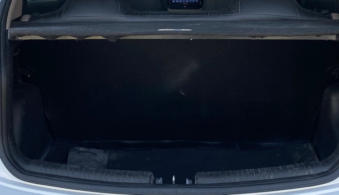 2014 Hyundai Grand i10 MAGNA 1.2 KAPPA VTVT, Petrol, Manual, 1,15,838 km, Boot Open Zoomed View