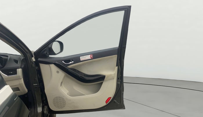 2020 Tata NEXON XZA PLUS PETROL, Petrol, Automatic, 49,852 km, RHS Front Door