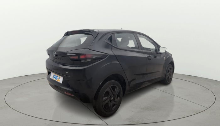 2022 Tata ALTROZ XTA DARK EDTION, Petrol, Automatic, 18,731 km, Right Back Diagonal