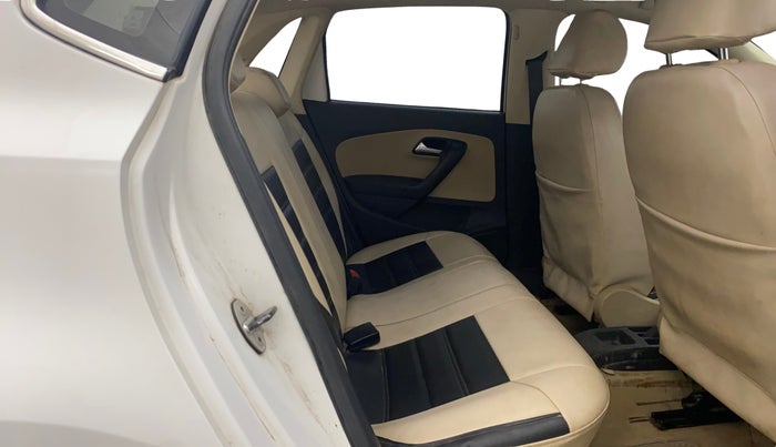 2016 Volkswagen Polo HIGHLINE1.2L, Petrol, Manual, 76,926 km, Right Side Rear Door Cabin