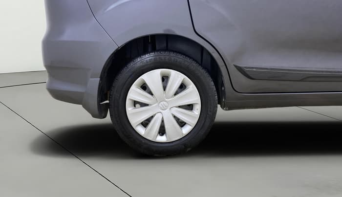 2018 Maruti Ertiga VXI CNG, CNG, Manual, 85,182 km, Right Rear Wheel