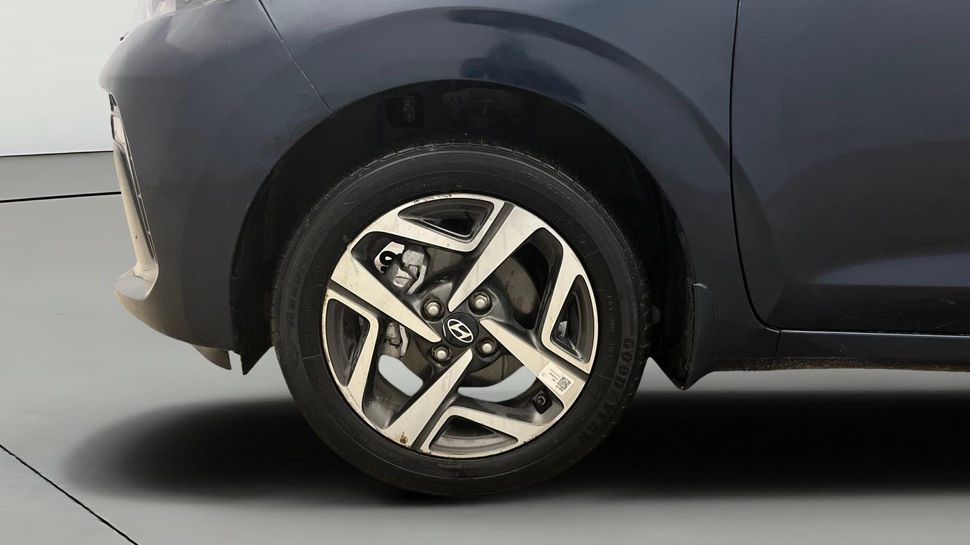 2023 Hyundai AURA SX 1.2, Petrol, Manual, 23,860 km, Left Front Wheel