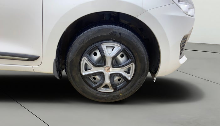 2019 Maruti Swift LXI, Petrol, Manual, 21,372 km, Right Front Wheel