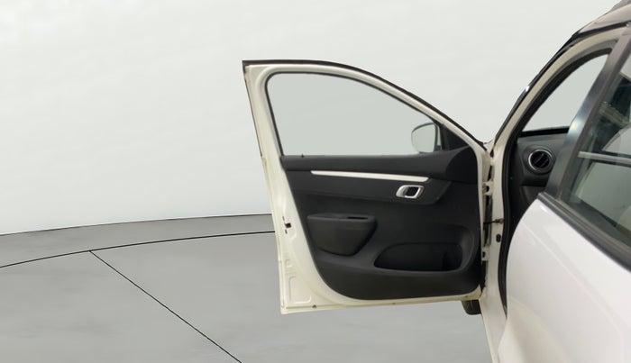 2023 Renault Kwid CLIMBER AMT 1.0, Petrol, Automatic, 20,654 km, LHS Front Door