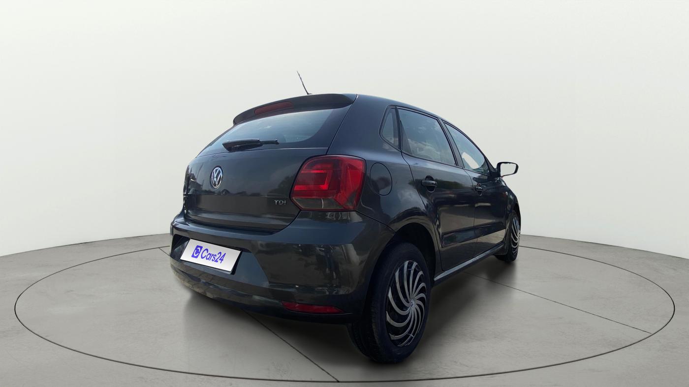 2014 Volkswagen Polo COMFORTLINE 1.5L, Diesel, Manual, 1,23,683 km, Right Back Diagonal
