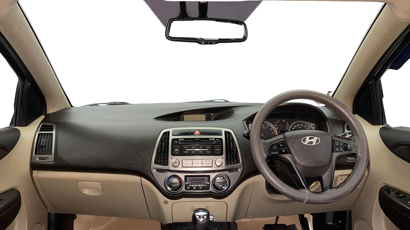 2012 Hyundai i20 SPORTZ 1.4 AT, Petrol, Automatic, 99,234 km, Dashboard