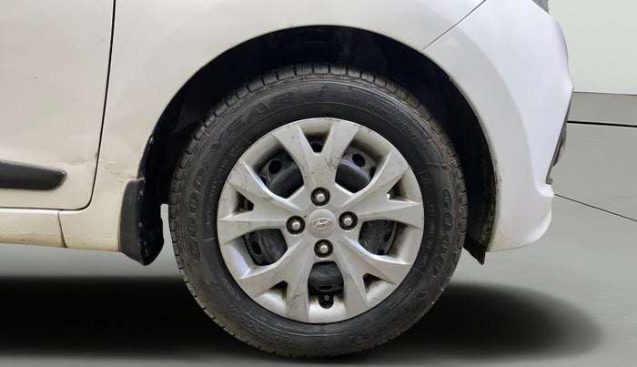 2013 Hyundai Grand i10 MAGNA 1.2 KAPPA VTVT, Petrol, Manual, 31,363 km, Right Front Wheel