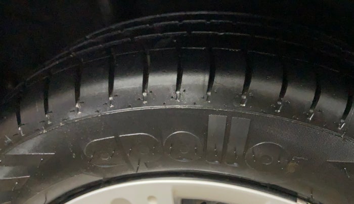 2014 Honda Amaze 1.2L I-VTEC S, Petrol, Manual, 44,669 km, Right Rear Tyre Tread