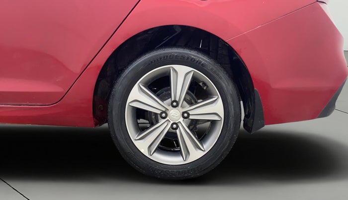 2018 Hyundai Verna 1.6 VTVT SX (O) AT, Petrol, Automatic, 96,462 km, Left Rear Wheel