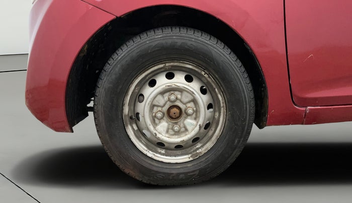 2014 Hyundai Eon ERA +, Petrol, Manual, 37,879 km, Left Front Wheel