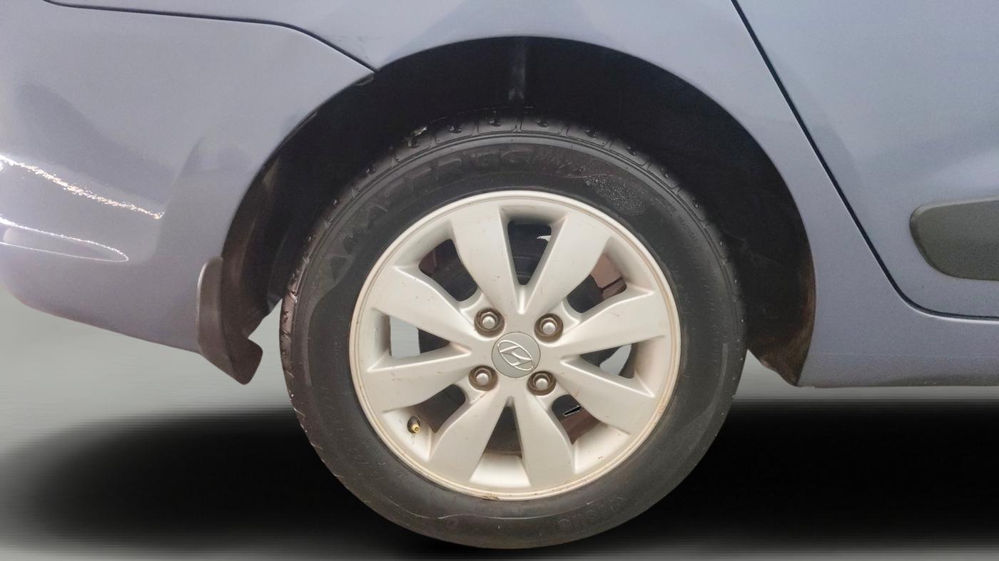 2016 Hyundai Xcent SX 1.2, Petrol, Manual, 72,505 km, Right Rear Wheel