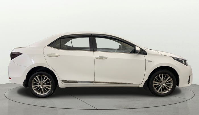 2015 Toyota Corolla Altis VL CVT PETROL, Petrol, Automatic, 63,955 km, Right Side View