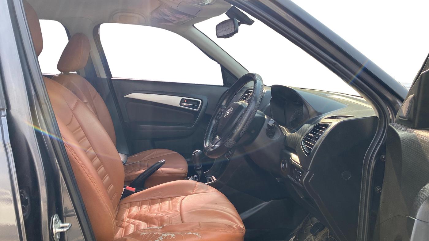 2022 Toyota URBAN CRUISER PREMIUM GRADE MT, Petrol, Manual, 83,833 km, Right Side Front Door Cabin