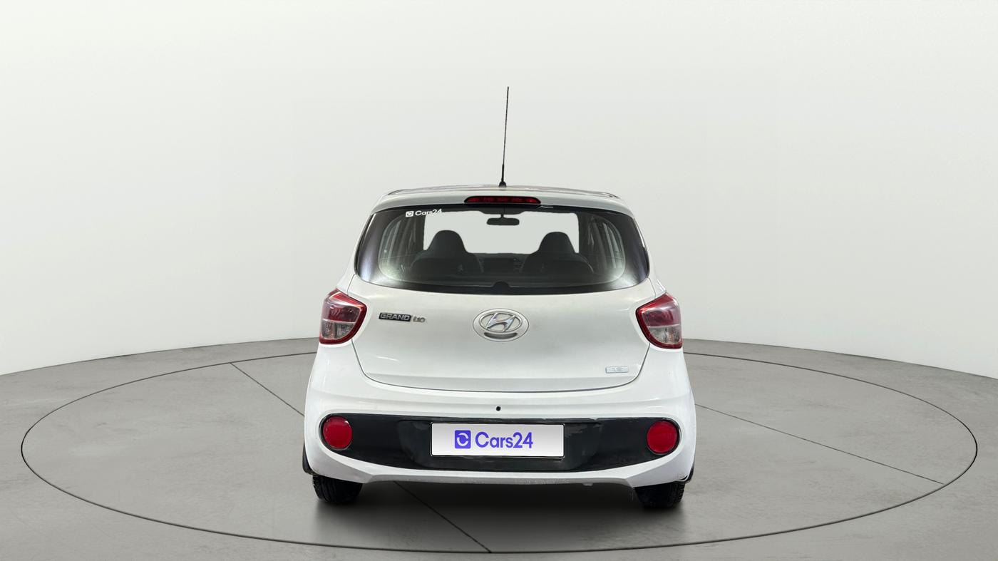 2017 Hyundai Grand i10 MAGNA 1.2 KAPPA VTVT, Petrol, Manual, 1,00,541 km, Back/Rear