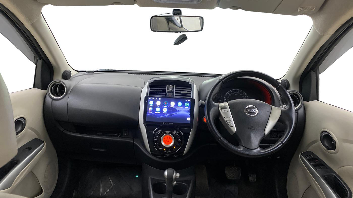 2017 Nissan Sunny XV CVT, Petrol, Automatic, 73,384 km, Dashboard