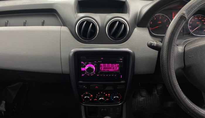 2014 Renault Duster RXE PETROL, Petrol, Manual, 43,030 km, Air Conditioner