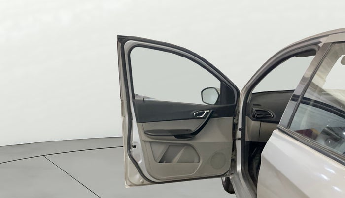 2017 Tata Tiago XZ PETROL, Petrol, Manual, 48,829 km, LHS Front Door