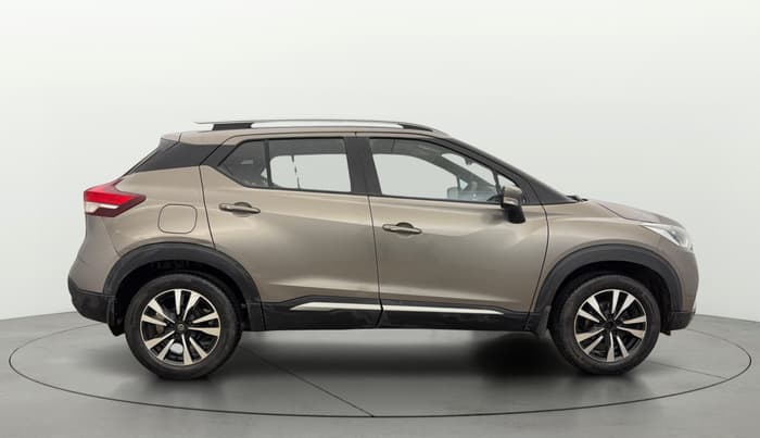 2021 Nissan Kicks XV 1.5, Petrol, Manual, 29,227 km, Right Side View