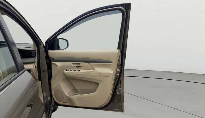 2024 Maruti Ertiga VXi (O), Petrol, Manual, 21,464 km, RHS Front Door