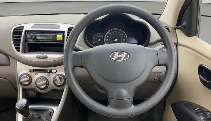 2014 Hyundai i10 MAGNA 1.1, Petrol, Manual, 56,777 km, Steering Wheel Close Up