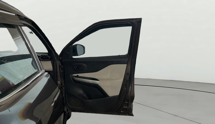 2023 Nissan MAGNITE XE, Petrol, Manual, 40,447 km, RHS Front Door