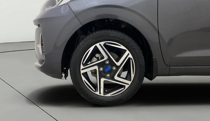 2024 Hyundai GRAND I10 NIOS ASTA AMT 1.2 KAPPA VTVT, Petrol, Automatic, 12,132 km, Left Front Wheel