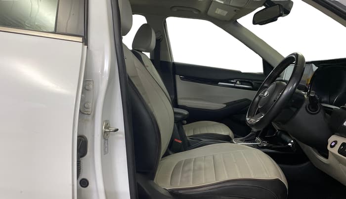 2019 KIA SELTOS GTX PLUS DCT 1.4 PETROL, Petrol, Automatic, 53,873 km, Right Side Rear Door Cabin