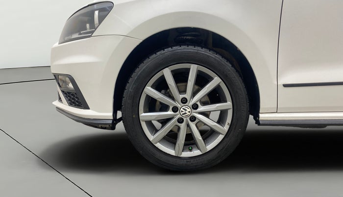 2019 Volkswagen Polo HIGHLINE PLUS 1.0 16 ALLOY, Petrol, Manual, 84,906 km, Left Front Wheel