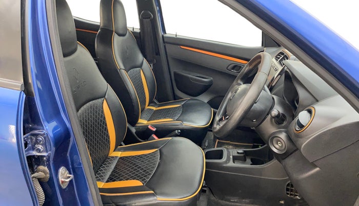 2017 Renault Kwid CLIMBER 1.0 AMT, Petrol, Automatic, 60,439 km, Right Side Front Door Cabin