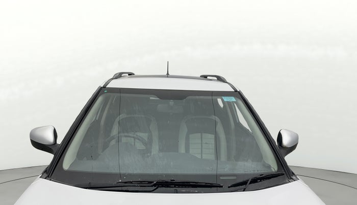 2023 Mahindra XUV300 W6 1.2 PETROL, Petrol, Manual, 38,391 km, Front Windshield