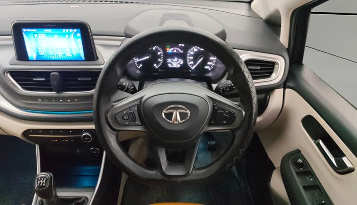 2023 Tata ALTROZ XZ DIESEL, Diesel, Manual, 25,207 km, Steering Wheel Close Up