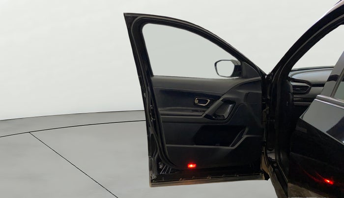 2023 Tata Harrier FEARLESS PLUS DARK EDITION AT, Diesel, Automatic, 42,098 km, LHS Front Door