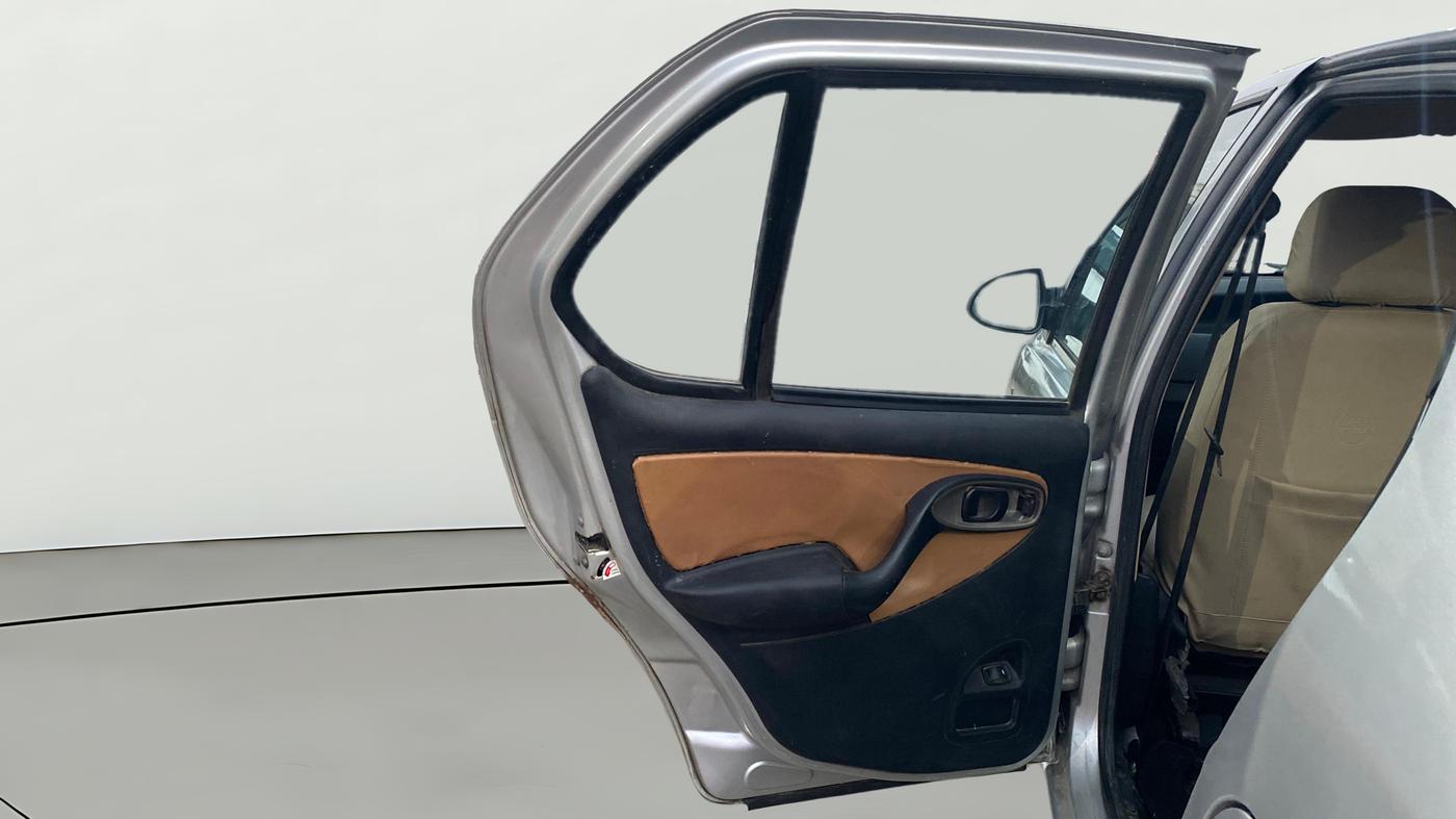 2016 Tata Indigo ECS LX TDI, Diesel, Manual, 1,28,232 km, LHS Rear Door