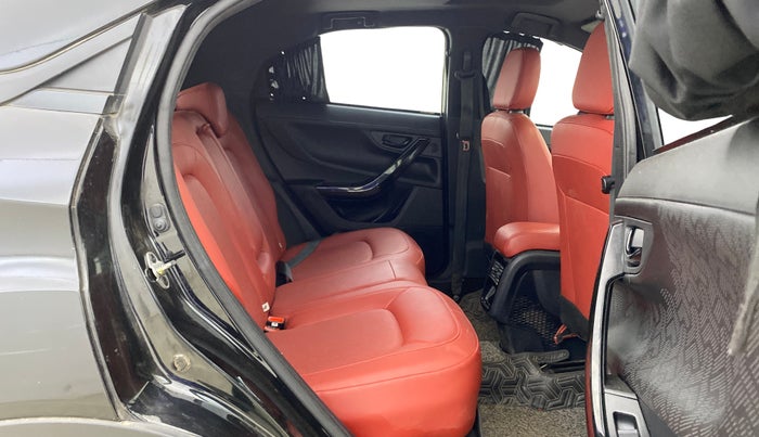 2023 Tata NEXON XZA PLUS LUX SUNROOF DARK DIESEL, Diesel, Automatic, 87,115 km, Right Side Rear Door Cabin