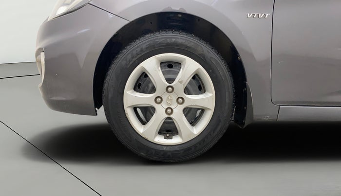 2012 Hyundai Verna FLUIDIC 1.4 VTVT, Petrol, Manual, 1,09,489 km, Left Front Wheel