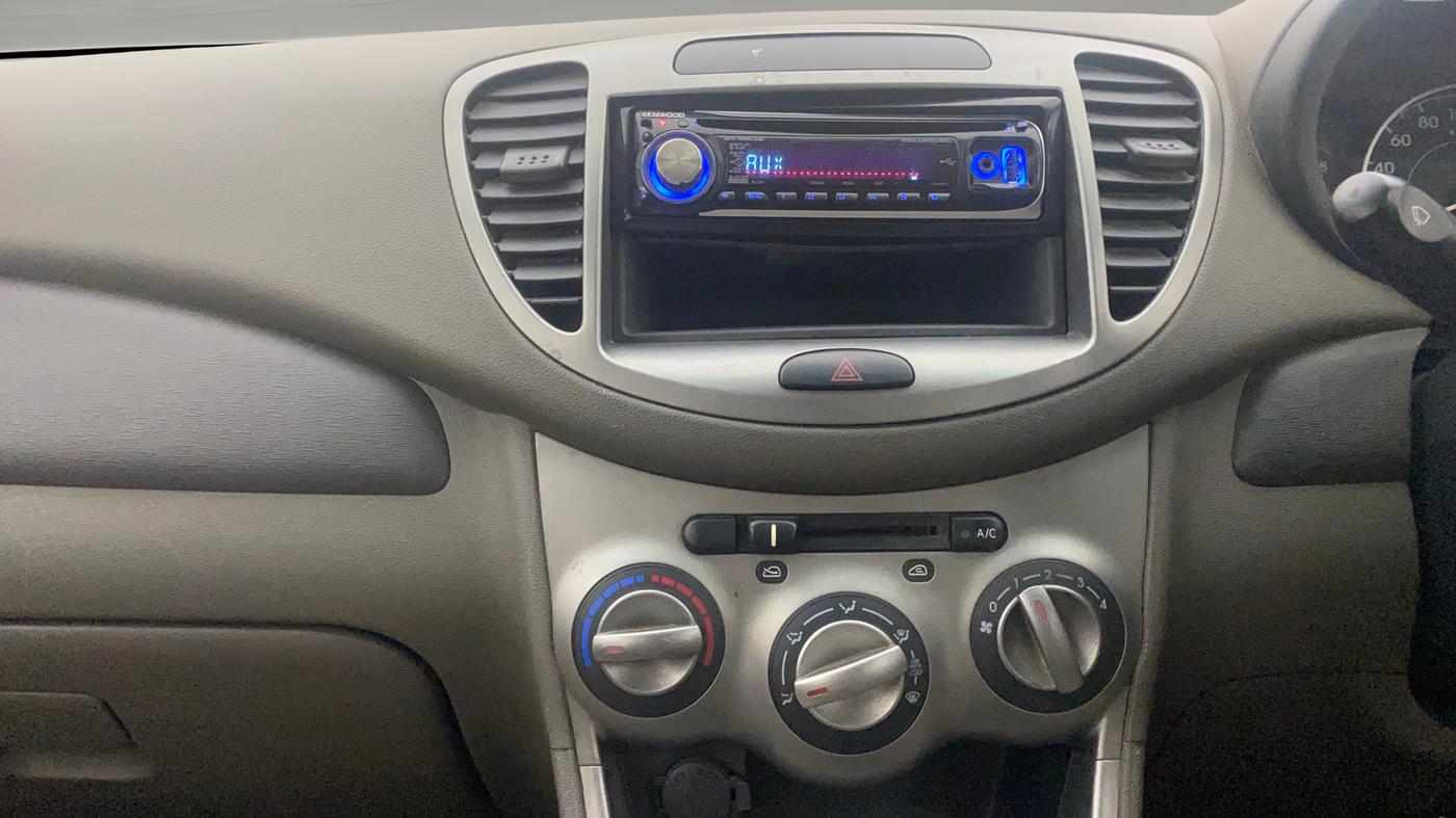 2016 Hyundai i10 MAGNA 1.1, Petrol, Manual, 53,580 km, Air Conditioner
