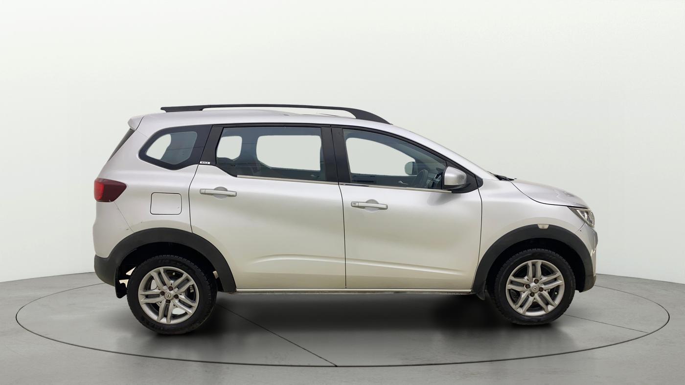2020 Renault TRIBER RXZ, Petrol, Manual, 52,755 km, Right Side View