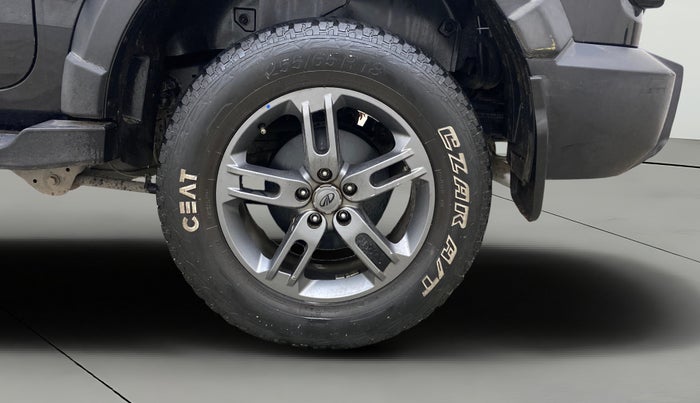 2022 Mahindra Thar LX PETROL HT 4WD AT, Petrol, Automatic, 60,639 km, Left Rear Wheel
