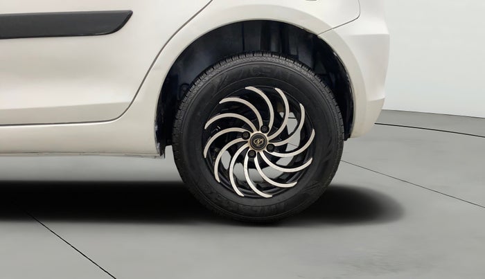 2016 Maruti Swift VXI, Petrol, Manual, 97,899 km, Left Rear Wheel