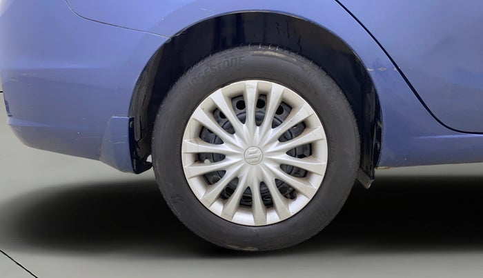 2017 Maruti Ciaz DELTA 1.4 MT PETROL, CNG, Manual, 1,21,751 km, Right Rear Wheel