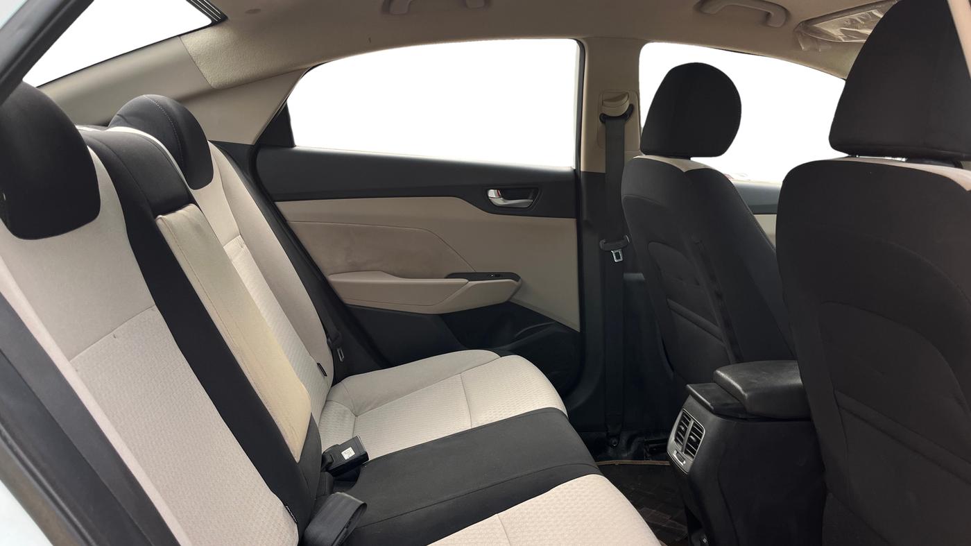 2019 Hyundai Verna 1.6 VTVT SX, Petrol, Manual, 59,233 km, Right Side Rear Door Cabin