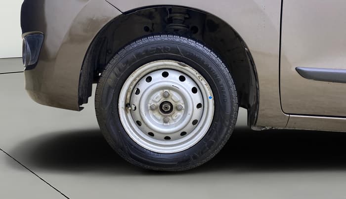 2017 Maruti Wagon R 1.0 LXI CNG (O), CNG, Manual, 52,446 km, Left Front Wheel